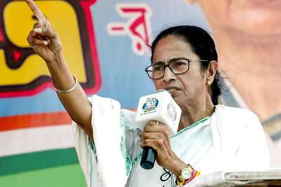 Mamata Banerjee Bars Fundamentalist Groups from Holding Meetings, Rallies in Bengal