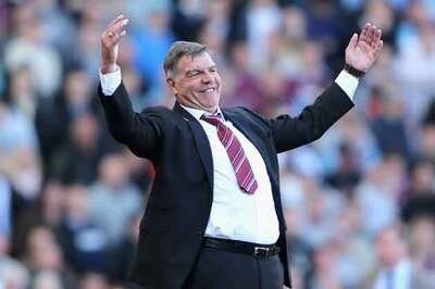 West Ham manager Sam Allardyce signs new deal