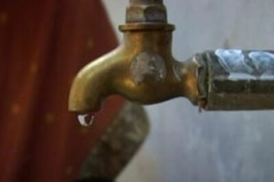 Mumbai tanks up on dry day