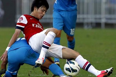 Japanese winger Miyaichi joins Wigan on loan