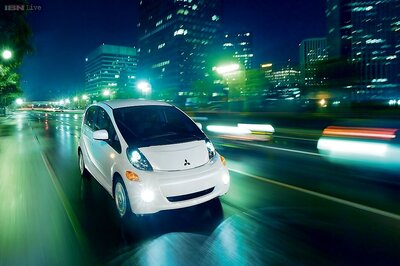 Mitsubishi's 2016 iMiev will remain cheapest electric car, starting at $22,995