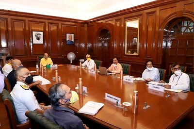 Amit Shah Takes Stock of Preparation for Impending Cyclone, 23 NDRF Teams Deployed in Maha, Gujarat