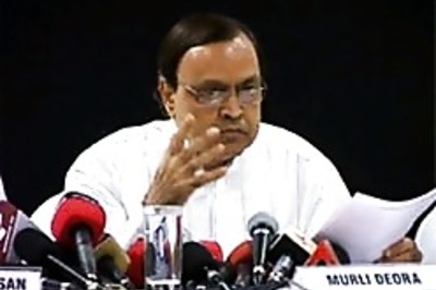 Deora asks for bonds to cover oil cos' losses