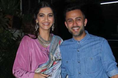 Anand Ahuja Has Flashback Friday with His Two Favourite Ladies, Sonam Kapoor and Mom Priya; See Pic