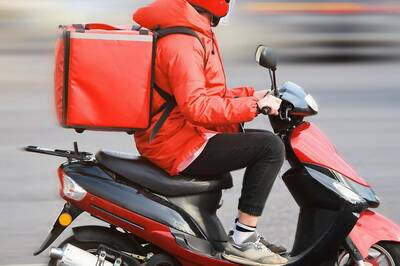 Consumer Court Directs Zomato, Eatery to Pay Rs 8,362 to Law Student for Non-delivery of Order Worth Rs 362