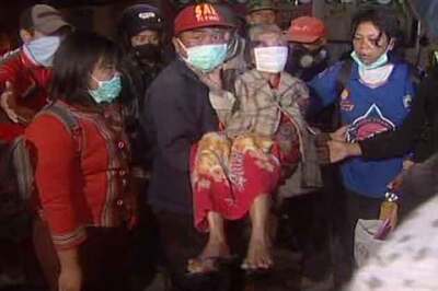 Volcano in Indonesia kills 28