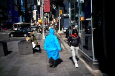 US States Loosen Coronavirus Lockdowns as Covid-19 Experimental Drug Gets Green Light