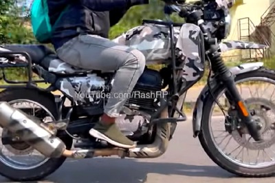 Upcoming Yezdi Roadking Adventure and Scrambler Motorcycles Spied on Video