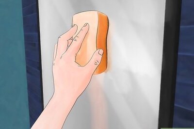 How to Keep Mirrors from Fogging up With Steam
