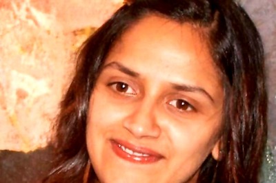 Padma Bhushan great but late for dad: Ahana Deol