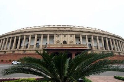 15th Lok Sabha convenes