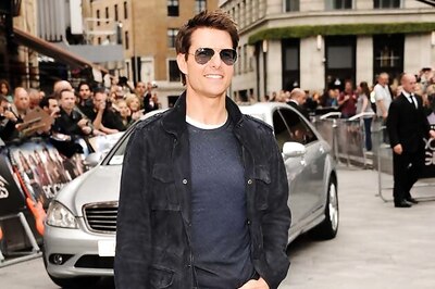 Tom Cruise reunites with daughter for Thanksgiving