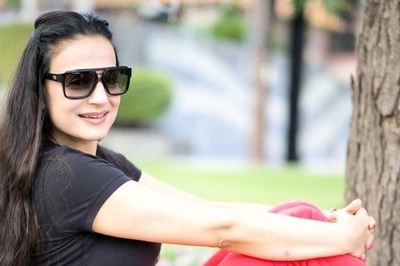 Ameesha Patel's Cute Video With Pakistani Actor Imran Abbas Sparks Dating Rumours