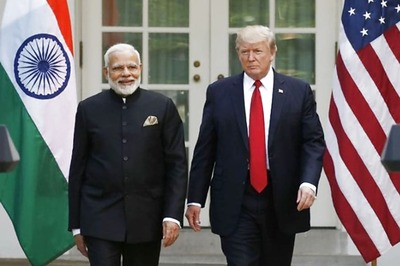 3 Days After Imran Khan's SOS to US Over Kashmir, Modi Dials Trump; Discusses Situation for 30 Mins