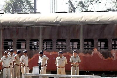 Godhra Train Burning Case: Gujarat HC Orders Compensation for Victims' Kin; Death Sentence of 11 Convicts Commuted
