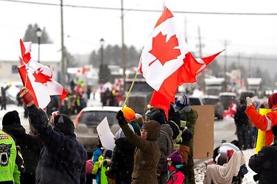 Crowd In Ontario Cheers On Anti-vaccine Mandate Truck Convoy