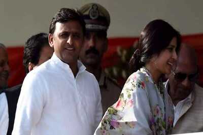 Why Stepping Into Wife Dimple’s Shoes Won’t be Easy for Akhilesh Yadav