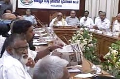 Karunanidhi warns of TN MPs quitting over Lankan tangle