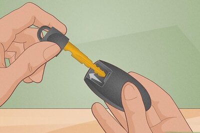 Changing the Battery in a Nissan Key Fob: Altima, Rogue, & More