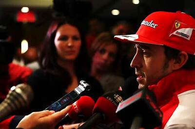 Alonso not giving up despite losing ground to Vettel