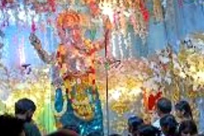 In Telangana's Nizamabad, Local Mandali Creates 10-foot tall Mirror Ganesh Statue