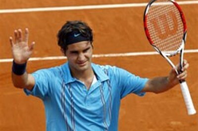 Federer reaches French Open final