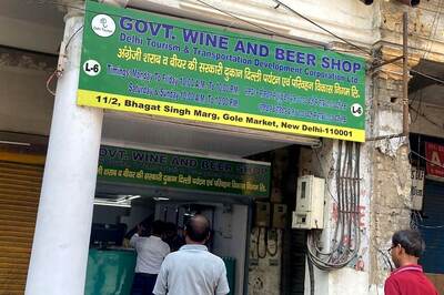 Old Liquor Policy Back in Delhi, Govt Shops Open But Many Stockless | All You Need to Know