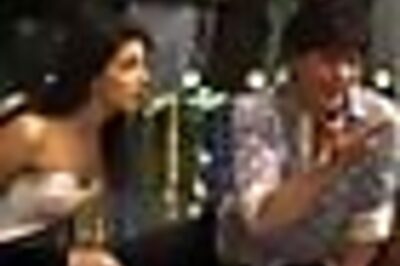 First Look: SRK in Khaike Pan Banaraswala