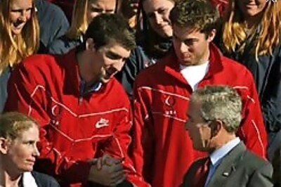 Bush meets US Olympians, impressed by Phelps' mom