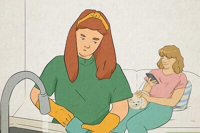 How to Deal with a Roommate Who Is Inconsiderate