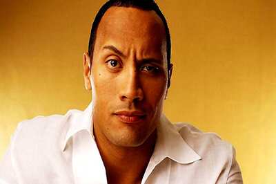 Scientists Have an Intriguing New Theory on Link Between Eyebrows and Human Survival