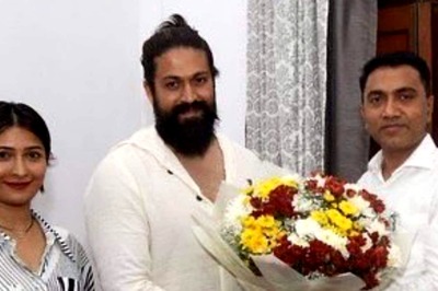 KGF Chapter 2 Star Yash Meets CM Pramod Sawant During Family Vacay in Goa; See Pics