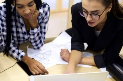 SC Refuses to Entertain PIL Seeking Menstrual Pain Leave for Female Students, Working Women