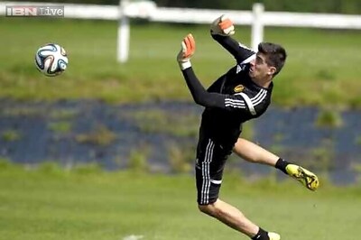 Thibaut Courtois defends Chelsea handling of his head injury