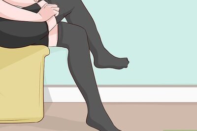 How to Wear a Mini Skirt in Winter