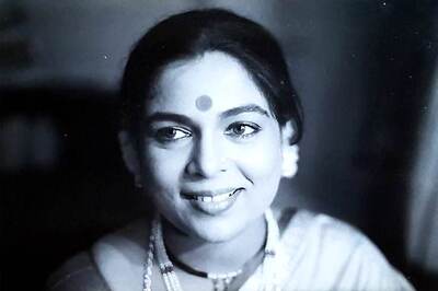 Renuka Shahane Once Turned Photographer For Reema Lagoo And The Pictures Are Pure Gold