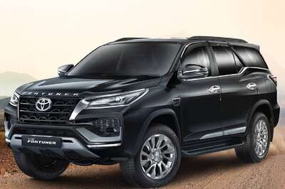 Toyota Halts Dispatch of Fortuner, Crysta, and Hilux Amid Certification Concerns