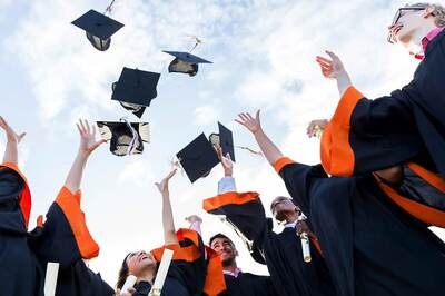 The Canada Queue: Lakhs of Indian Students Ready to Wait Out the Year, Don't Wish to Apply Elsewhere