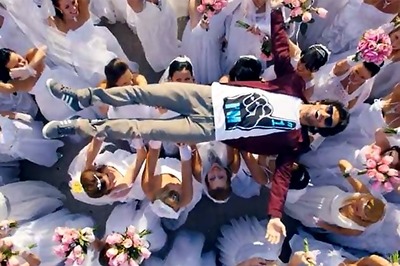 'Ramaiya Vasta Vaiya' First Look: Girish tries to impress Shruti