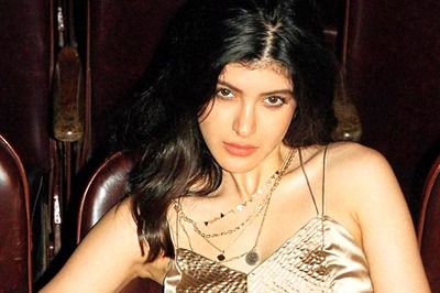 Shanaya Kapoor to Make Bollywood Debut With Karan Johar's 'Dono Mile Iss Tarah'; Shoot Begins