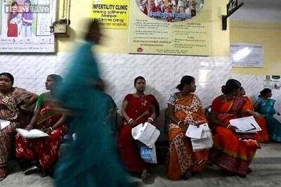 India bets on mobiles in battle on maternal, child deaths