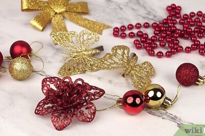 How to Decorate a Christmas Tree Like a Professional in 11 Easy Steps