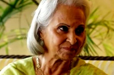 Veteran Actress Waheeda Rehman Shares Why She Called Dev Anand a 'Decent Flirt'