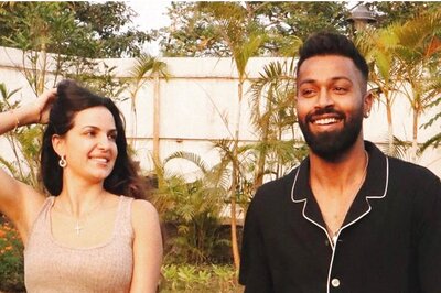 Hardik Pandya's Wife Natasa Stankovic Dances After Sunil Narine's Dismissal; IPL Video Goes Viral