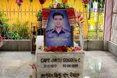 ‘Always Wanted to Join Army,’ Says Father About Martyred Son as Assam Honours Kargil War Heroes Amid Covid-19