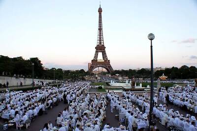 20,000 People Expected For Biggest Diner en Blanc Event In Paris