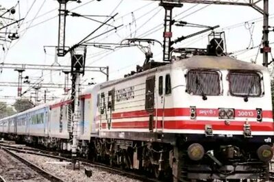 Railways To Offer Disposable Blanket-Pillow Kit in Trains. Here's How Much They Cost