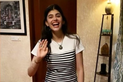 Sanjana Sanghi's Family Organises Red Carpet At Home On Dil Bechara Premiere Night