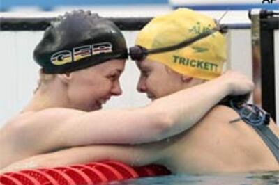 Steffen upsets Trickett, wins 100m freestyle gold