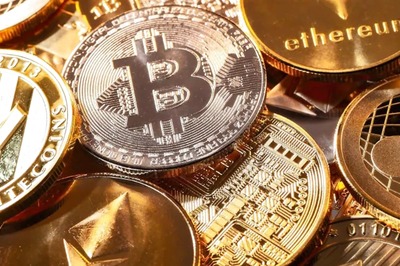 Bitcoin Price Today Around $42,200, Ether, Cardano Drop Over 4%. Top Cryptocurrency Rates